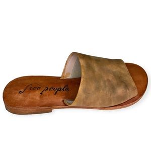 Free People Vicente Slide Sandal Natural Leather Tan Flats US 8 Euro 39 Nice!!
